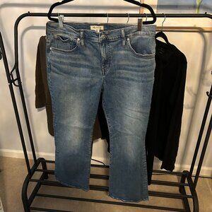 Madewell Mid-Rise Kick Out Crop Jeans